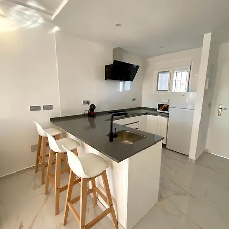 Ronda Iii アパート フエンヒロラ