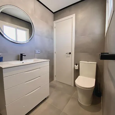 Ronda Iii アパート