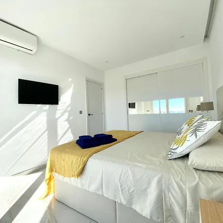 Ronda Iii アパート *