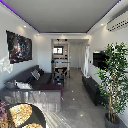 Ronda Iii アパート フエンヒロラ