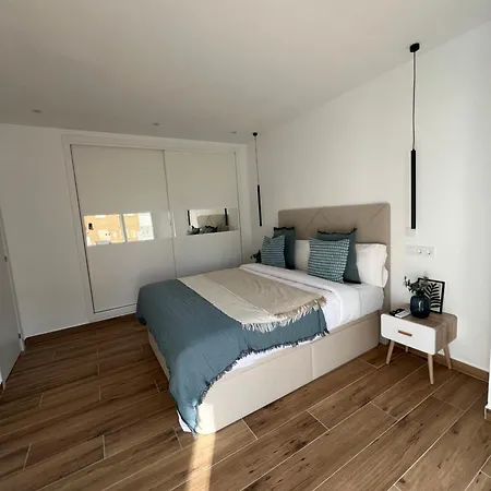 Ronda Iii アパート *